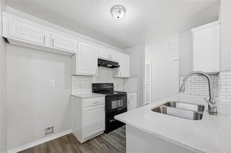 309 Gravel St in Waxahachie, TX - Building Photo - Building Photo