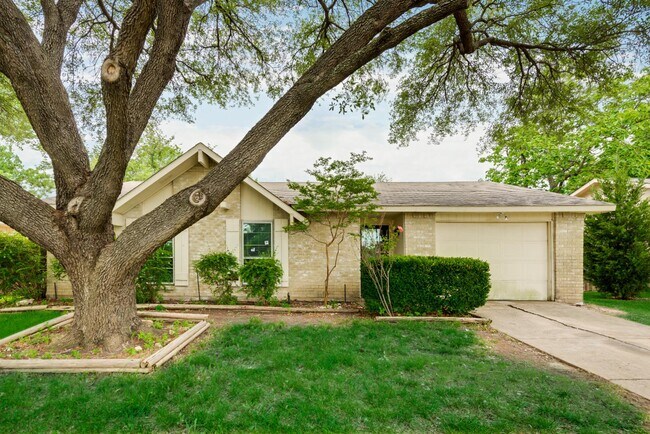 924 Cross Bend Rd in Plano, TX - Building Photo - Building Photo