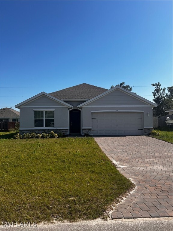 218 NW 4th St in Cape Coral, FL - Foto de edificio - Building Photo