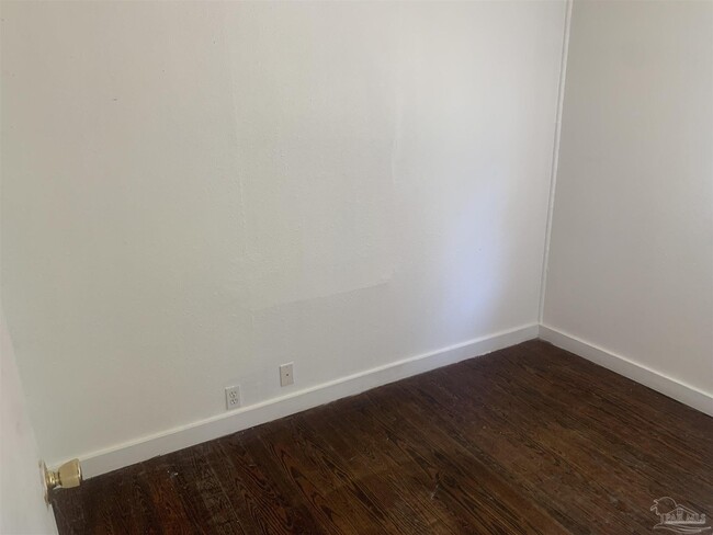 3204 E Gonzalez St in Pensacola, FL - Building Photo - Building Photo