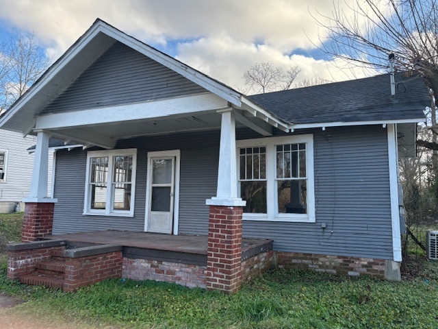 334 E Forest Ave in Jackson, TN - Building Photo