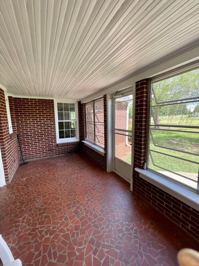 1419 N Main St in China Grove, NC - Building Photo - Building Photo