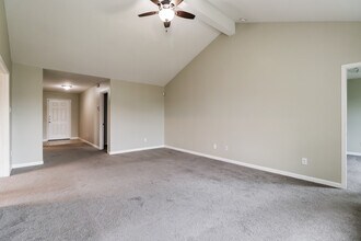 4810 Tulip Trail Ln in Richmond, TX - Building Photo - Building Photo