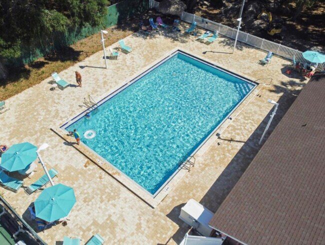 3697 42nd Way S, Unit 60E in St. Petersburg, FL - Building Photo - Building Photo