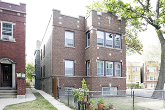 3941-3943 W Wellington Ave in Chicago, IL - Building Photo - Building Photo