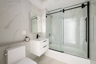 458 Decatur St in Brooklyn, NY - Building Photo - Building Photo