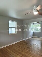1120 Skye Dr E in Jacksonville, FL - Building Photo - Building Photo