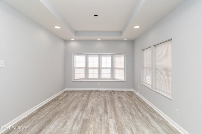 770 Mahoney Rd in Oliver Springs, TN - Foto de edificio - Building Photo