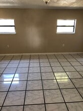 872 Abbott Ave in Deltona, FL - Building Photo - Building Photo