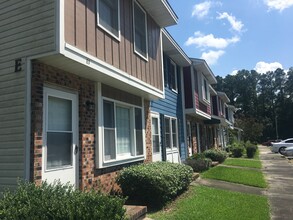 Lakeside Apartments in Bennettsville, SC - Building Photo - Building Photo