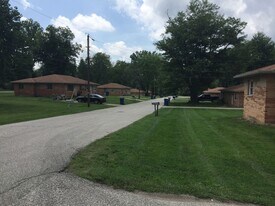 4013 W Beasley Dr in Bloomington, IN - Building Photo