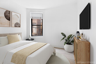 203 W 80th St in New York, NY - Building Photo - Interior Photo