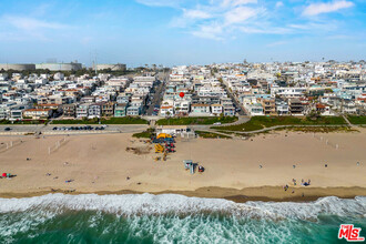 3616 The Strand in Manhattan Beach, CA - Building Photo - Building Photo