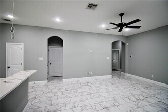 2914 Britton Ave in Dallas, TX - Building Photo - Building Photo