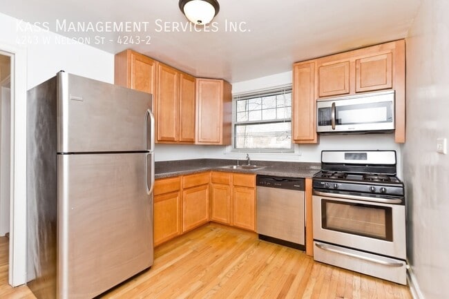 4258 W Nelson St, Unit 2