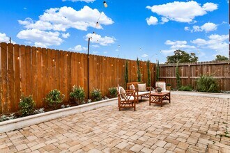 6635 T C Jester Blvd in Houston, TX - Building Photo - Building Photo