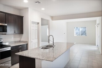 43633 Yucca Ln in Maricopa, AZ - Building Photo - Building Photo