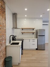 262 Robert St in Hamilton, ON - Building Photo - Building Photo