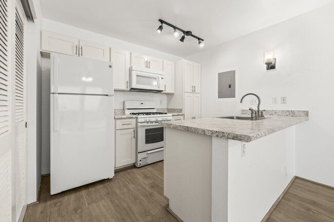 property at 91-1135-1135 Puamaeole St