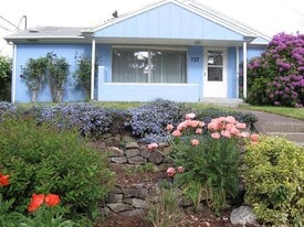 727 S Tyler St in Tacoma, WA - Building Photo