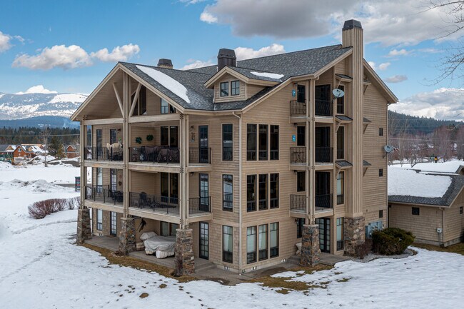 651 Dover Bay Pky in Dover, ID - Foto de edificio - Building Photo