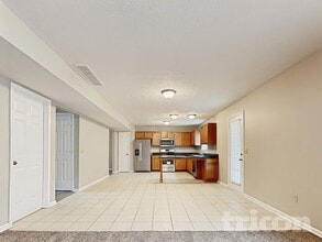 614 Eastpointe Dr in Shelbyville, IN - Building Photo - Building Photo