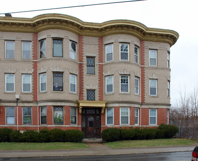 505 Pleasant St in Holyoke, MA - Building Photo - Building Photo