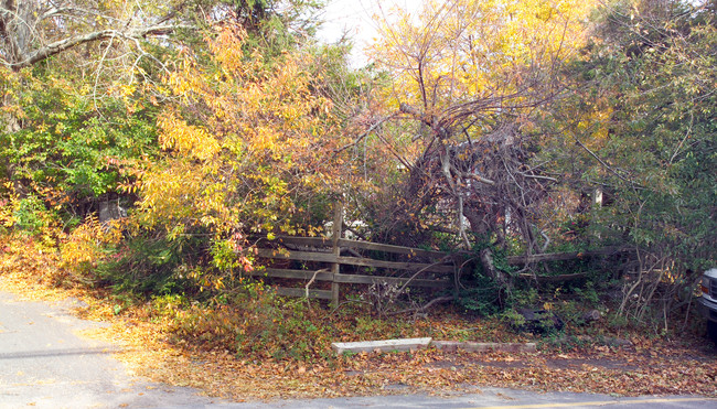 15 Howland St in Provincetown, MA - Building Photo - Building Photo