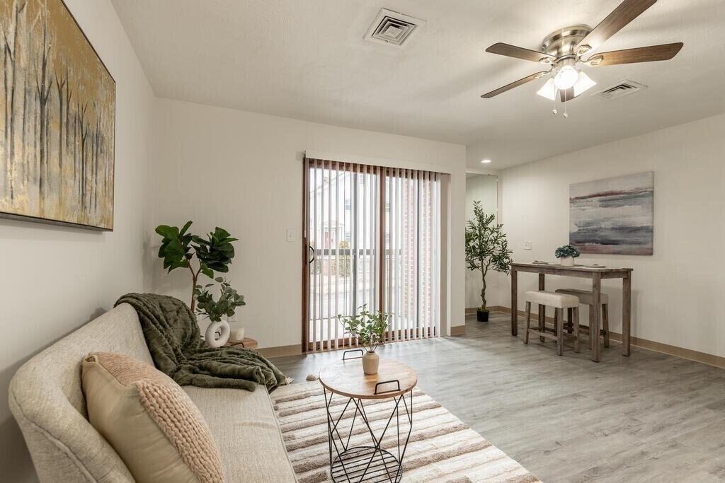 15 Ferry St in Everett, MA - Foto de edificio