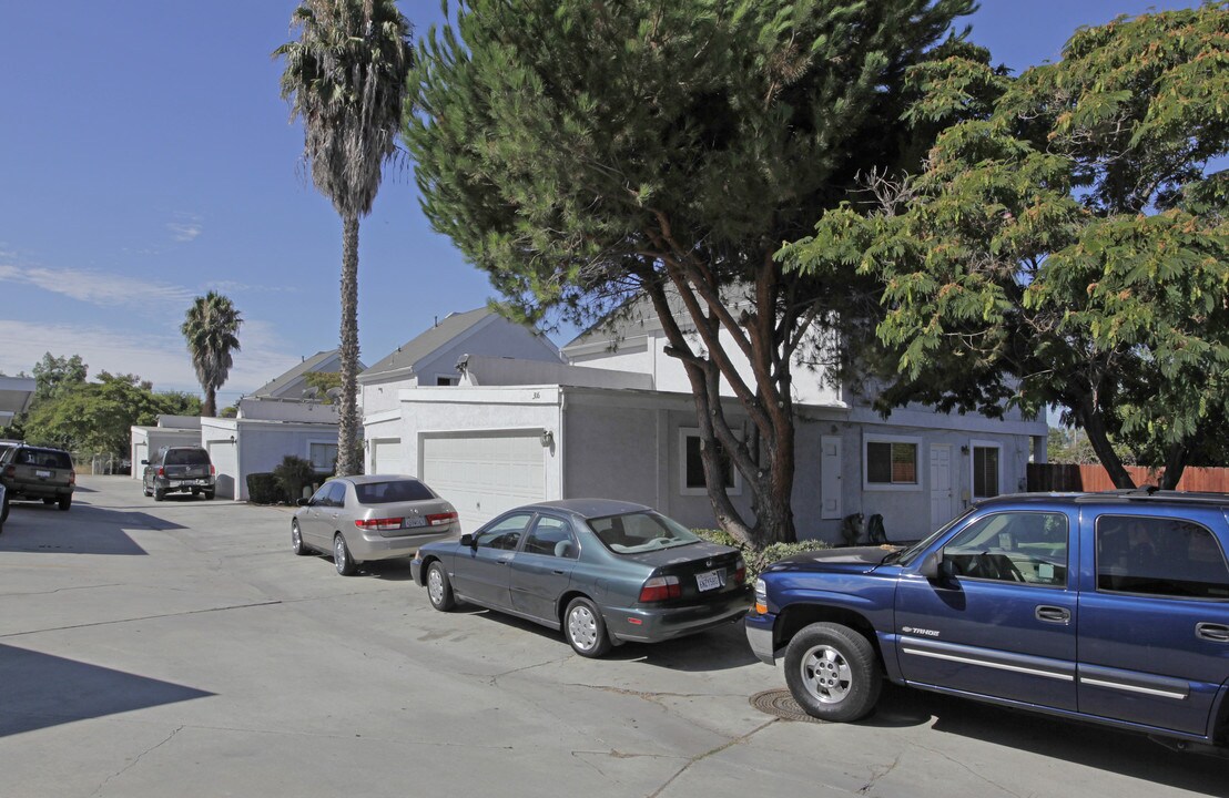 3114 King Arthurs Ct in Spring Valley, CA - Building Photo