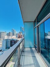 2033 2nd Ave, Unit 1505 in Seattle, WA - Building Photo - Building Photo
