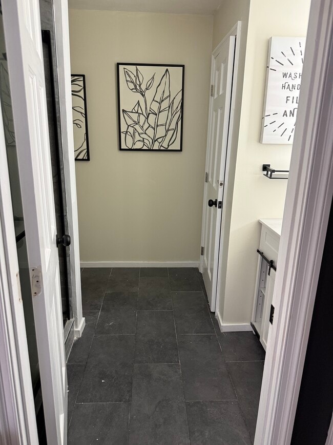 4440 Renwood Dr in Kettering, OH - Foto de edificio - Building Photo