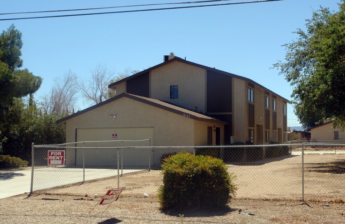 16161 Orange St in Hesperia, CA - Building Photo