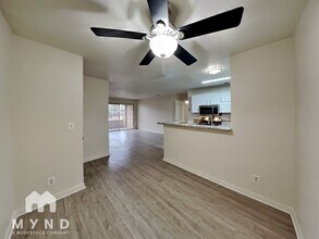 2200 S Fort Apache Rd in Las Vegas, NV - Building Photo - Building Photo