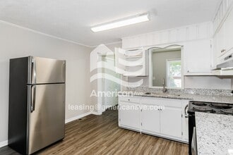 2210 Tudor Dr in Augusta, GA - Foto de edificio - Building Photo