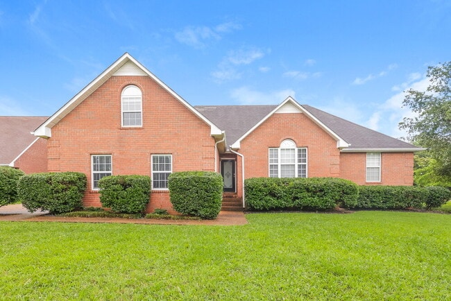 property at 2607 Kelly Close