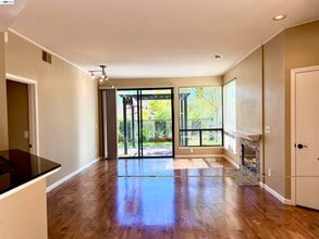 3089 Lakemont Dr in San Ramon, CA - Building Photo - Building Photo