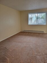 Burien Place Apartment Homes in Burien, WA - Building Photo - Interior Photo