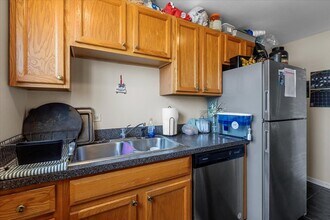 7429 N Ridge Blvd in Chicago, IL - Building Photo - Building Photo