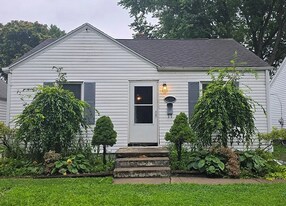 1211 Higley St in Toledo, OH - Building Photo