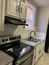 8040 S Evans Ave, Unit 3 in Chicago, IL - Building Photo - Building Photo