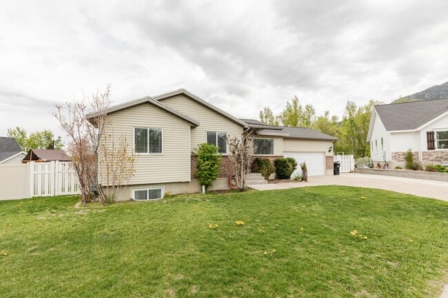 property at 237 E 270 N