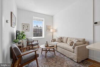 2620 13th St NW in Washington, DC - Building Photo - Building Photo