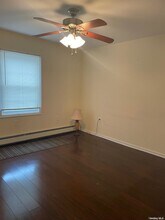 59 Wolcott Rd in Levittown, NY - Building Photo - Building Photo