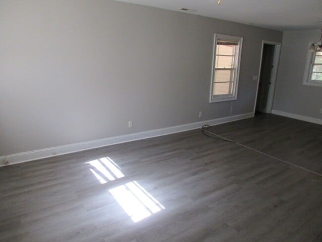 1723 W Oakland Ave in Sumter, SC - Building Photo - Building Photo