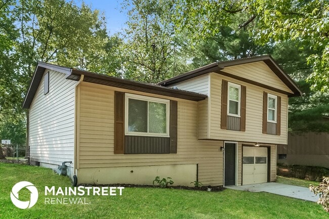 1109 NE Columbus St in Lee's Summit, MO - Building Photo - Building Photo