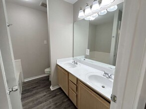 2811 St Martin Dr in Lancaster, TX - Building Photo - Building Photo