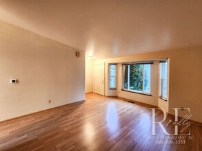 1413 NW Island Lake Rd in Silverdale, WA - Building Photo - Building Photo