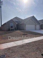3010 Hollow Crest Ln in Norman, OK - Building Photo - Building Photo
