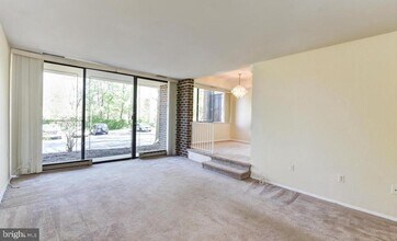 2114 Bonnywood Ln in Silver Spring, MD - Building Photo - Building Photo